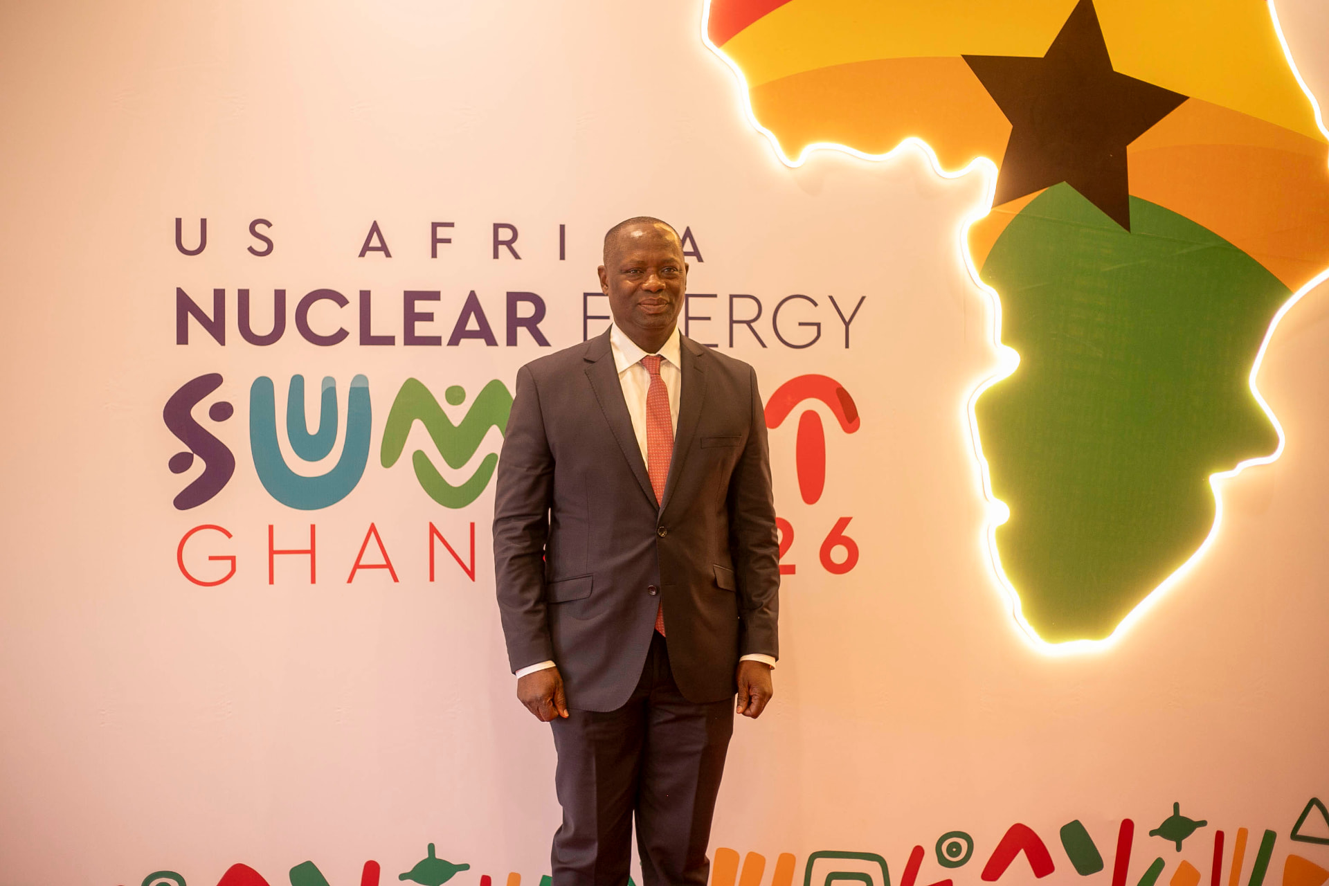 Hon. Emmanuel Armah-Kofi Buah at work, photo 13
