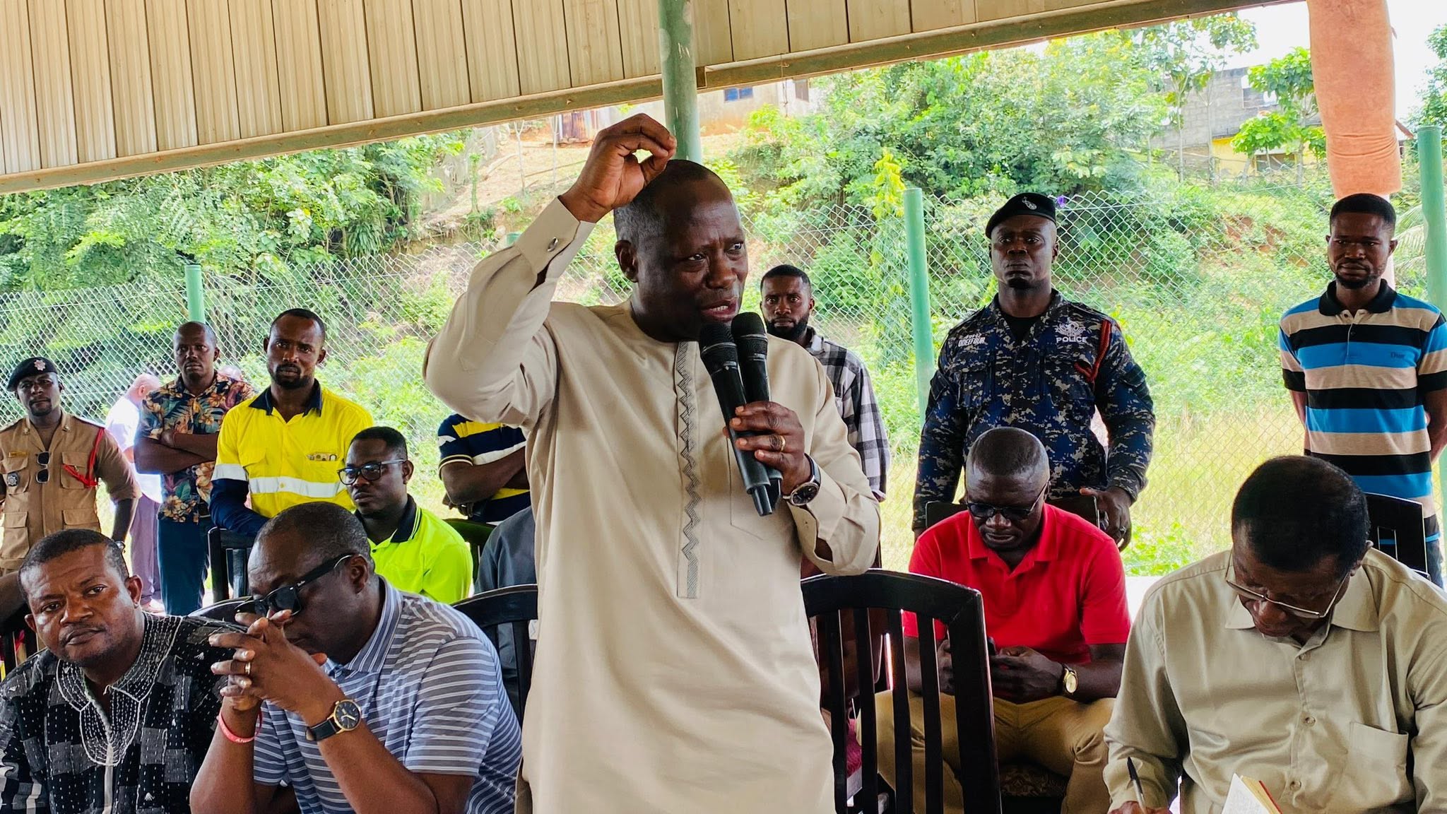 Hon. Emmanuel Armah-Kofi Buah at work, photo 25